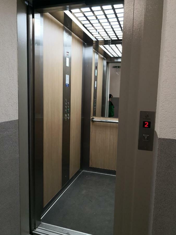 Apartman Gaga Lukavica Екстер'єр фото