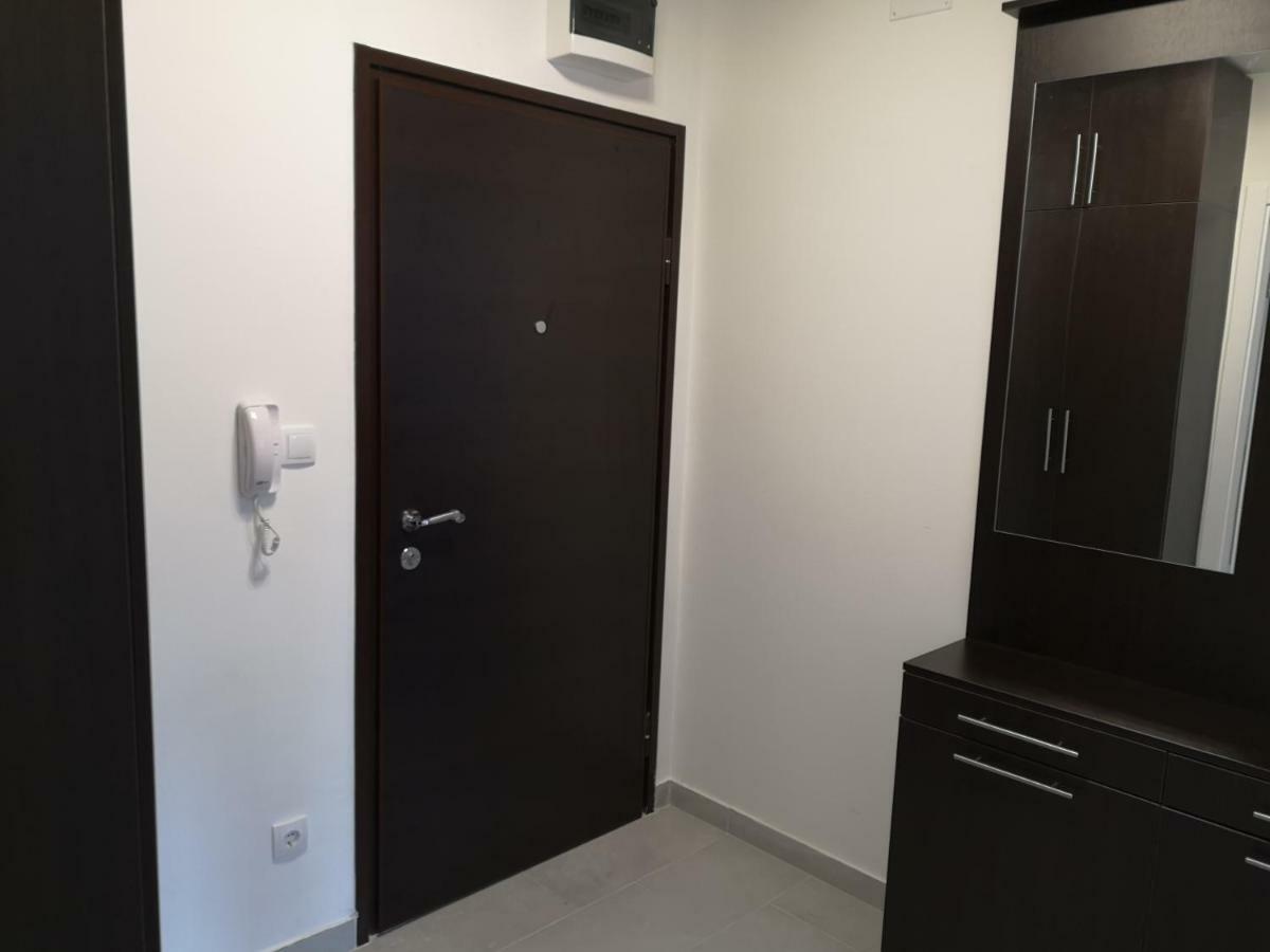 Apartman Gaga Lukavica Екстер'єр фото